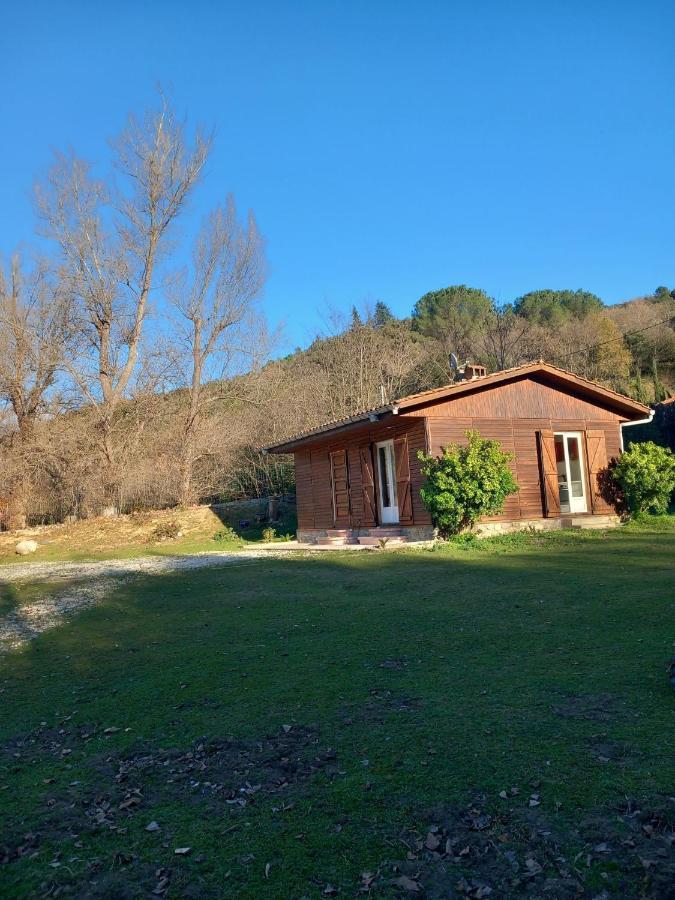 Petit Chalet En Bois Reynes Exterior photo